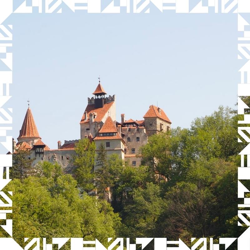 A Romanian castle immersed in the woods